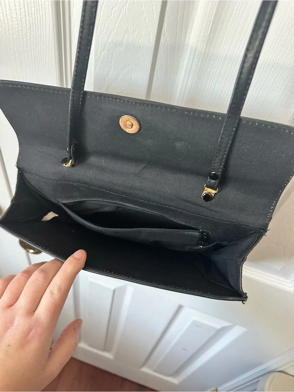 Vintage Black Pleated Convertible Clutch with Crossbody Shoulder Strap and Snap